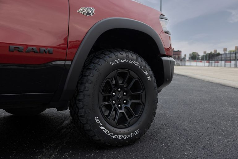 1749198543 733 The Hemi V 8 Returns to the Ram 1500 After Customer