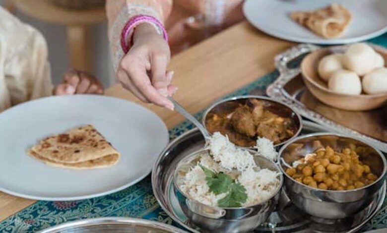 Cost of home-cooked thalis declines 6% in May, driven by cheaper vegetables: Crisil report 1 375064 pexes home food