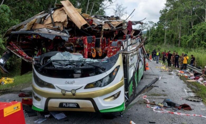 Crashed bus did not have seat belts; cameras, seat belt buzzers may be made mandatory for buses - Loke 1 UPSI Gerik Bus Crash 1200x722